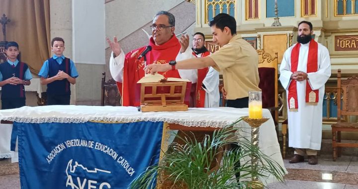 Sacerdotes