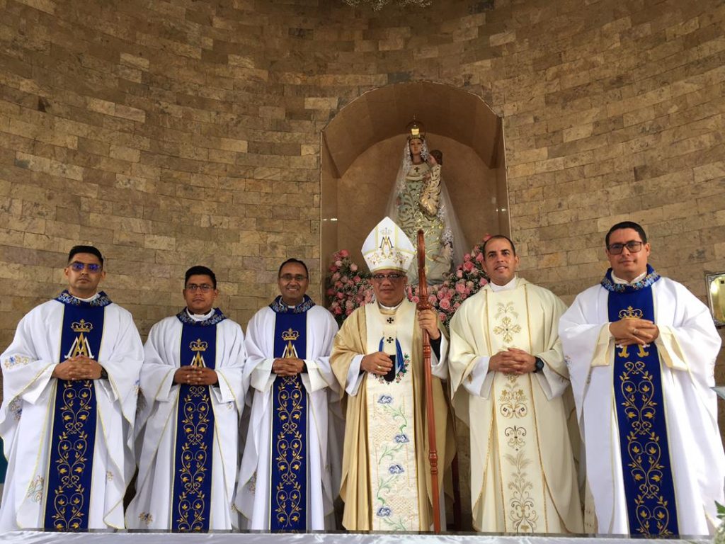 Sacerdotes